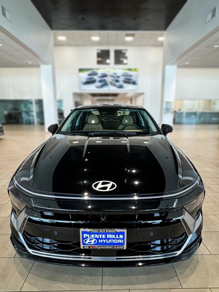 Images Puente Hills Hyundai