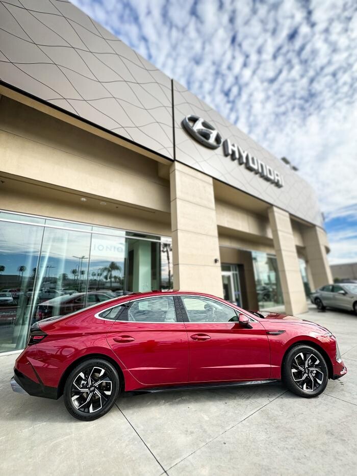 Images Puente Hills Hyundai