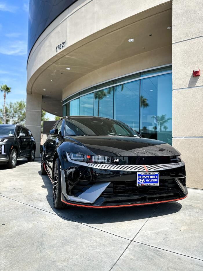 Images Puente Hills Hyundai