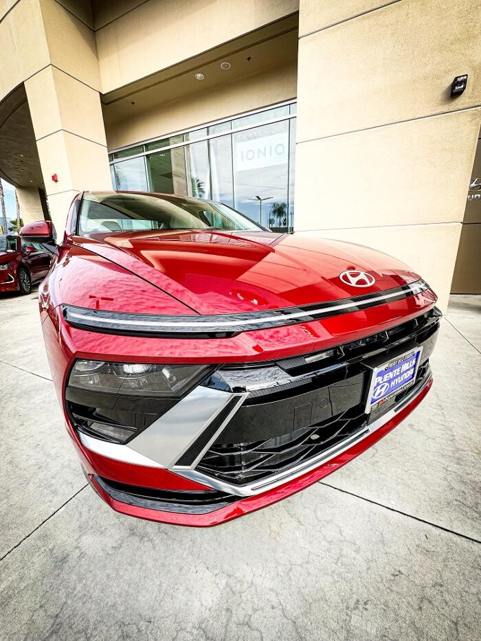 Images Puente Hills Hyundai