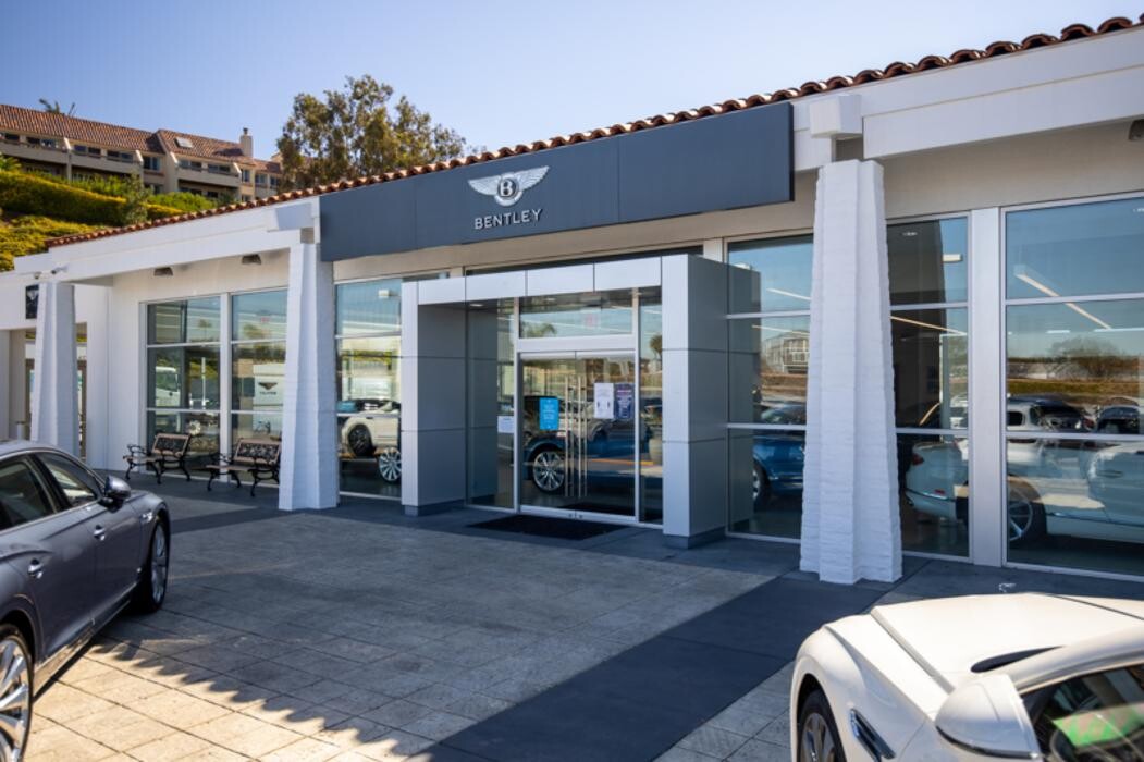 Images Bentley Newport Beach