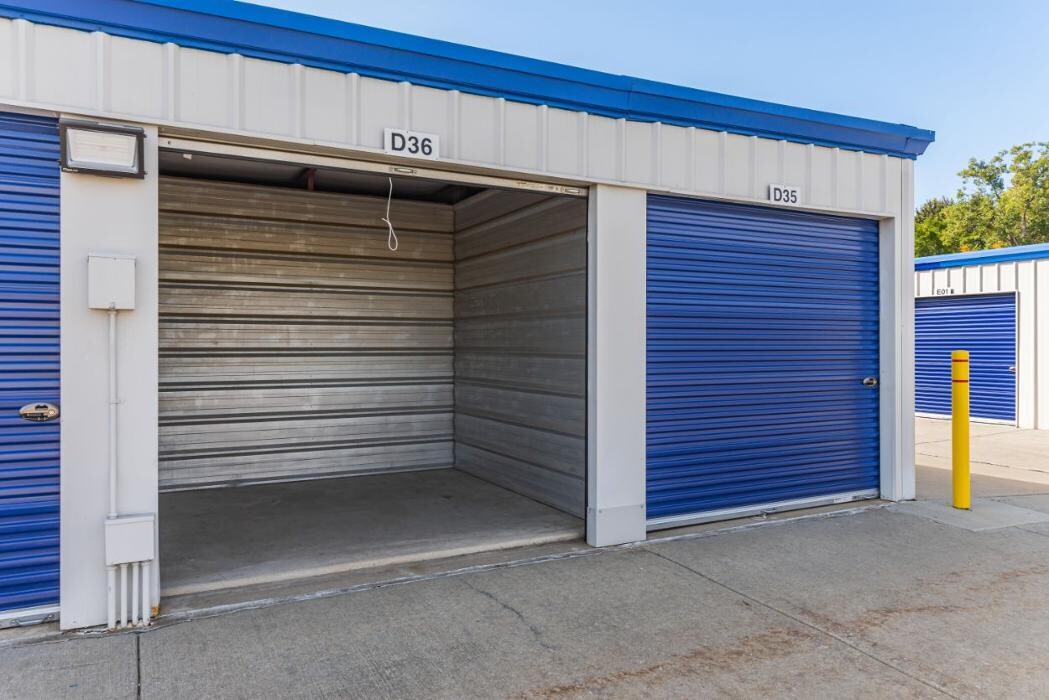 Images National Storage Centers - Newburgh Road