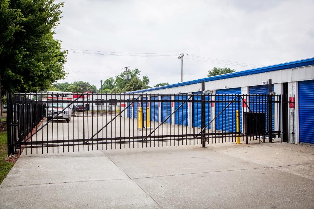 Images National Storage Centers - Newburgh Road