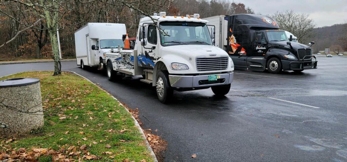 Images B&B Towing and Recovery