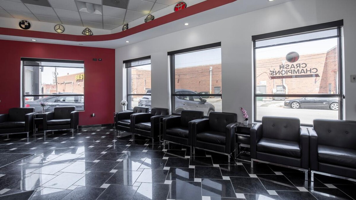 Images Crash Champions Collision Repair Lincoln Park