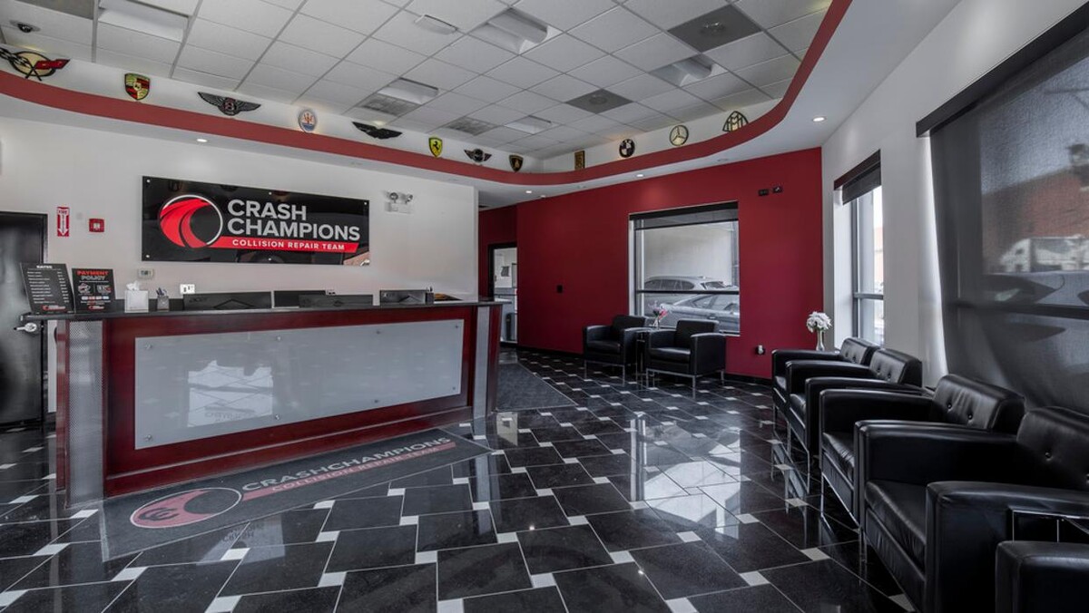Images Crash Champions Collision Repair Lincoln Park