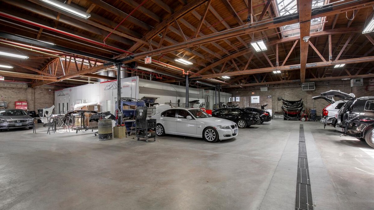 Images Crash Champions Collision Repair Lincoln Park