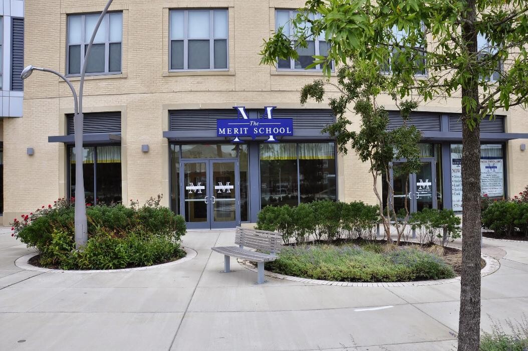Images Merit School of Arlington