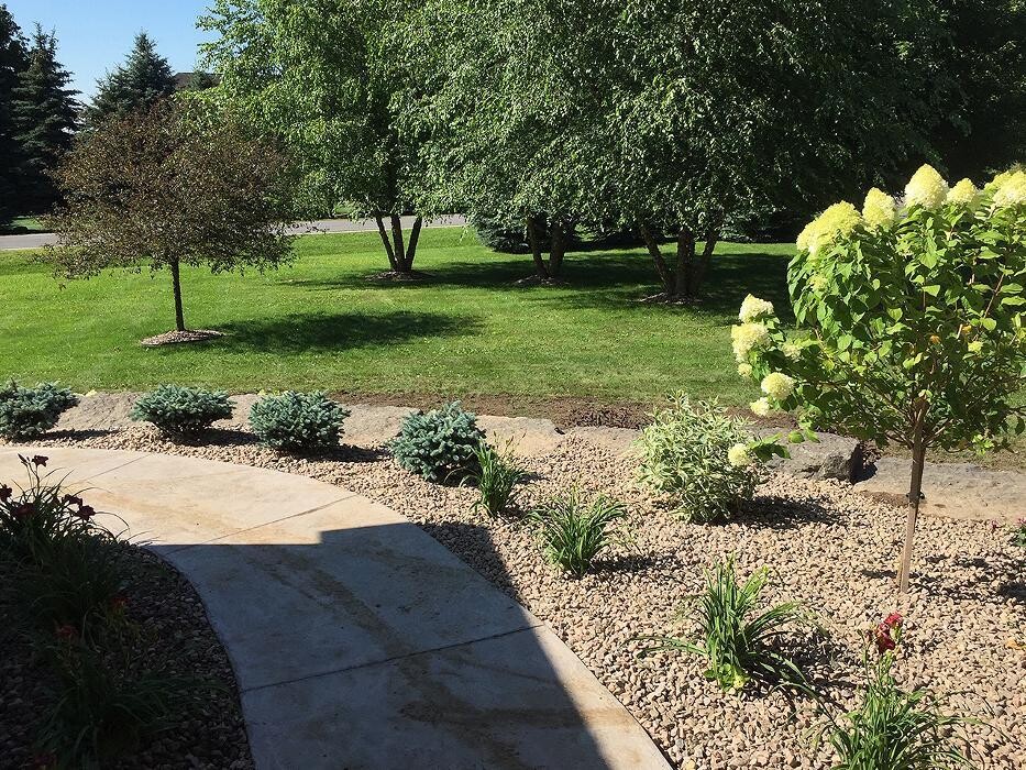 Images A Cut Above Landscape