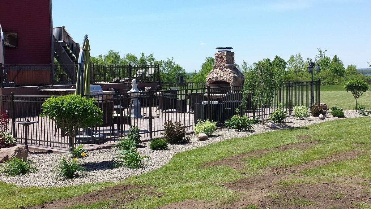 Images A Cut Above Landscape