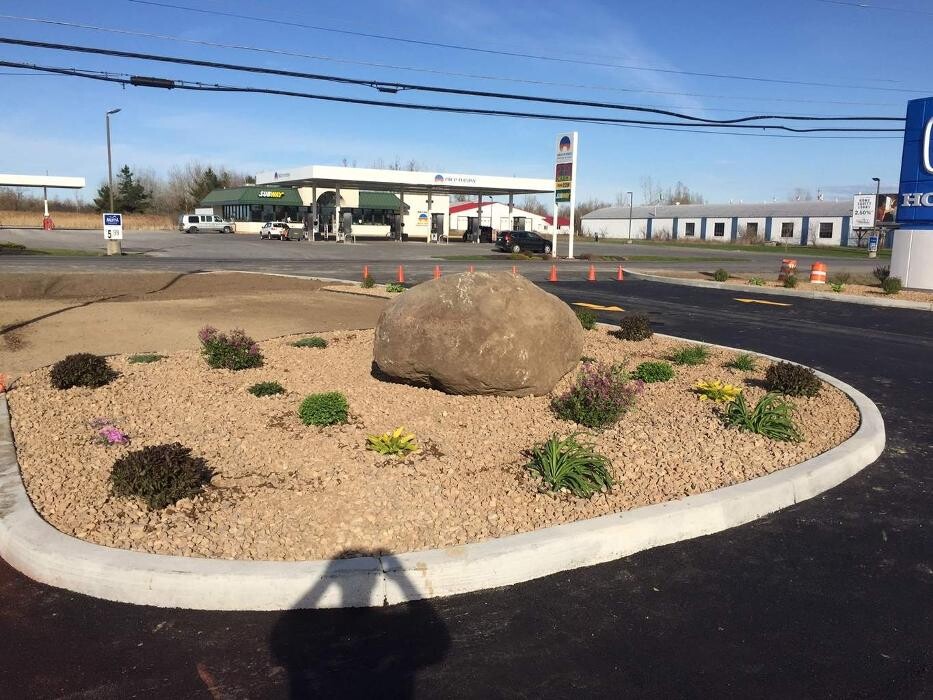 Images A Cut Above Landscape