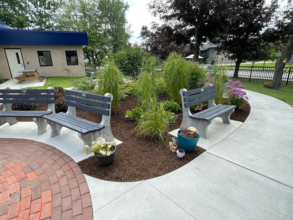 Images A Cut Above Landscape