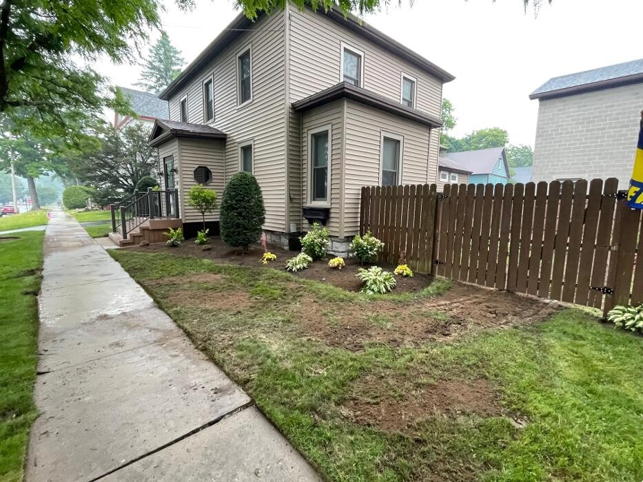 Images A Cut Above Landscape