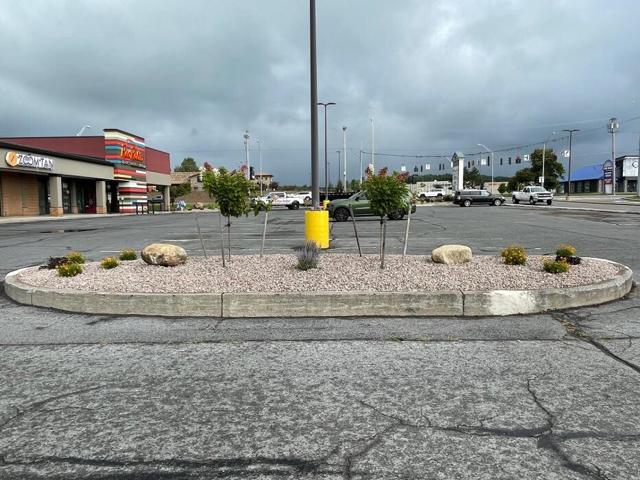 Images A Cut Above Landscape