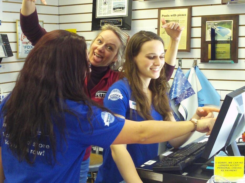 Images Pettis Pools & Patio