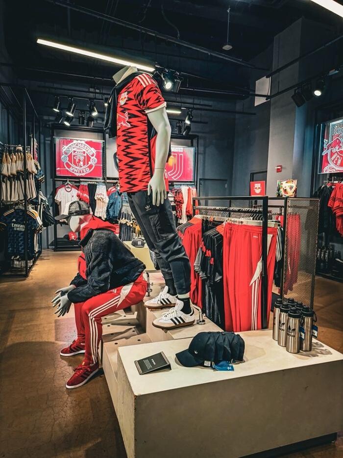 Images adidas Brand Center New York