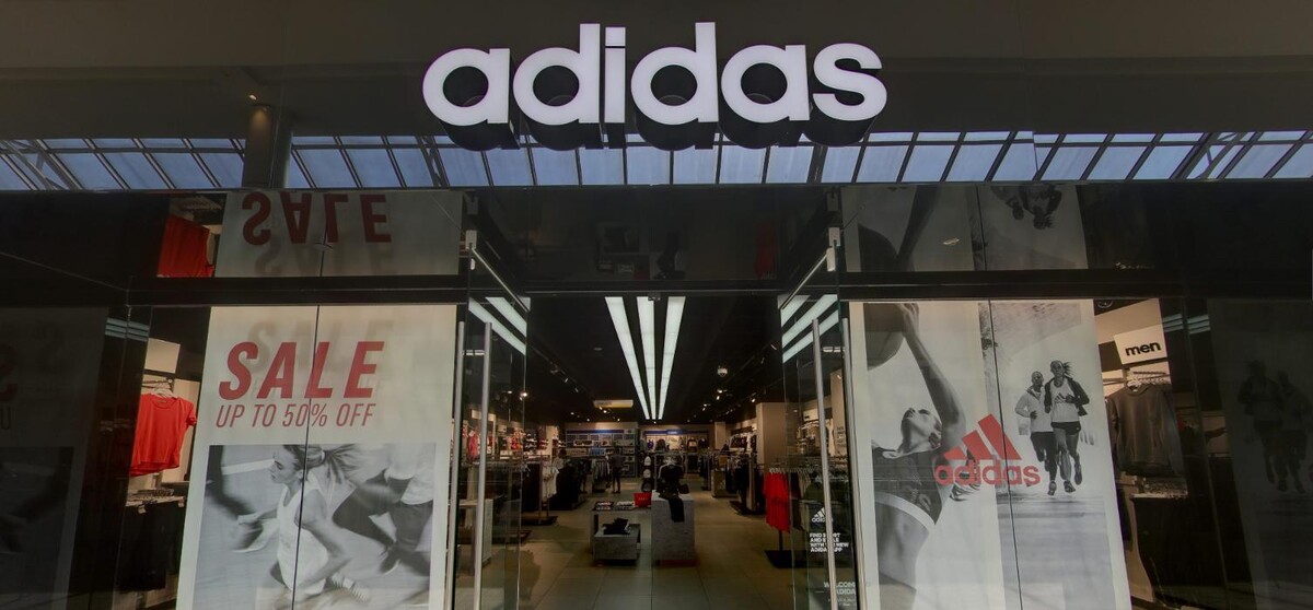 Images adidas Store McLean