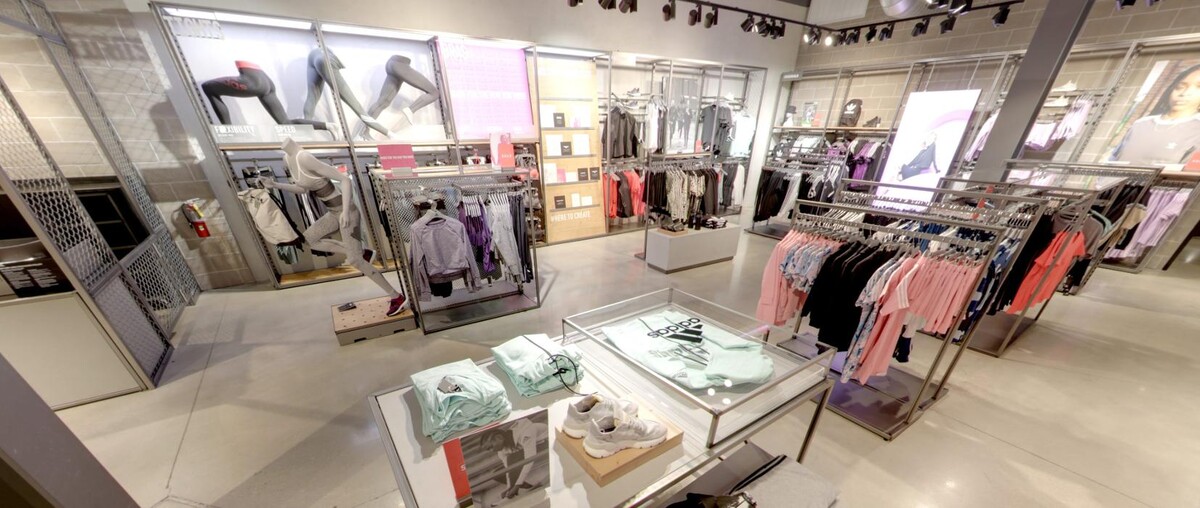 Images adidas Store Aventura