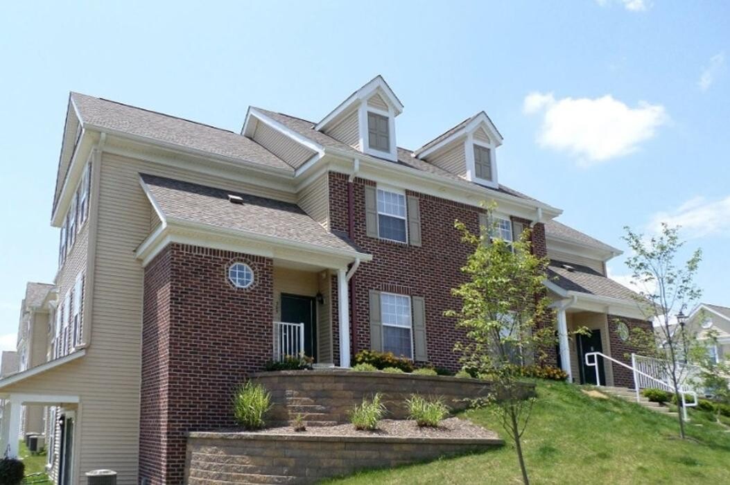 Images The Reserve at the Falls