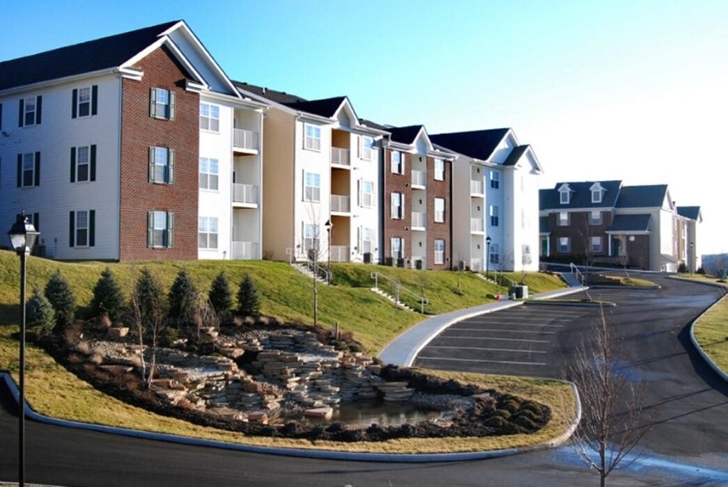 Images The Reserve at the Falls