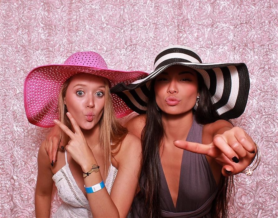 Images FX Photo Booths LLC