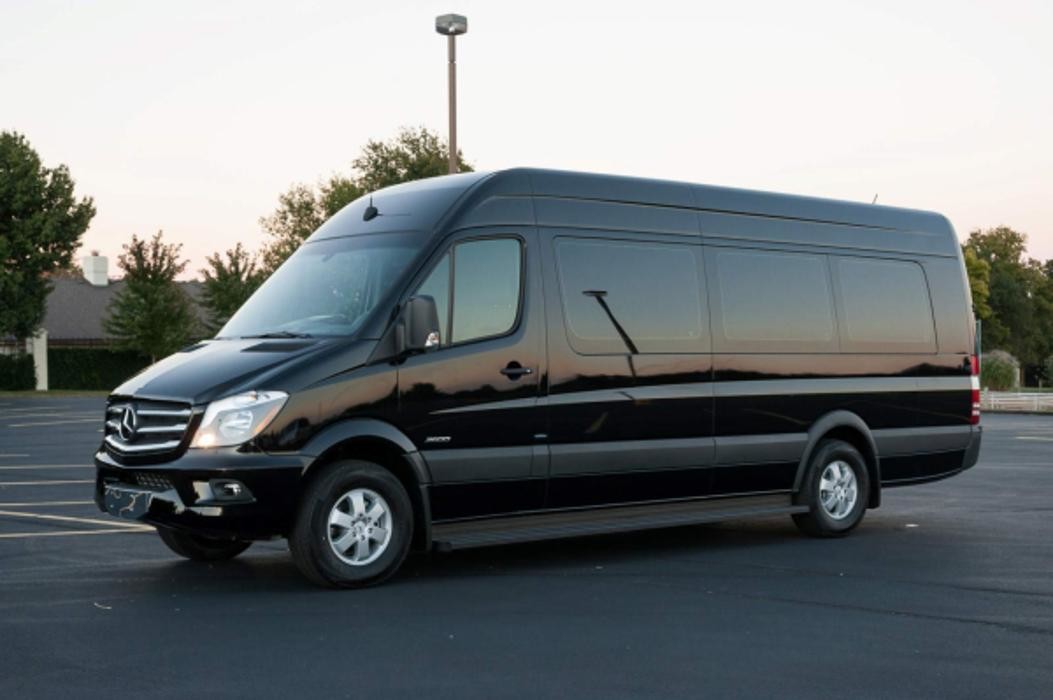 Images Collado Luxury Ride LLC