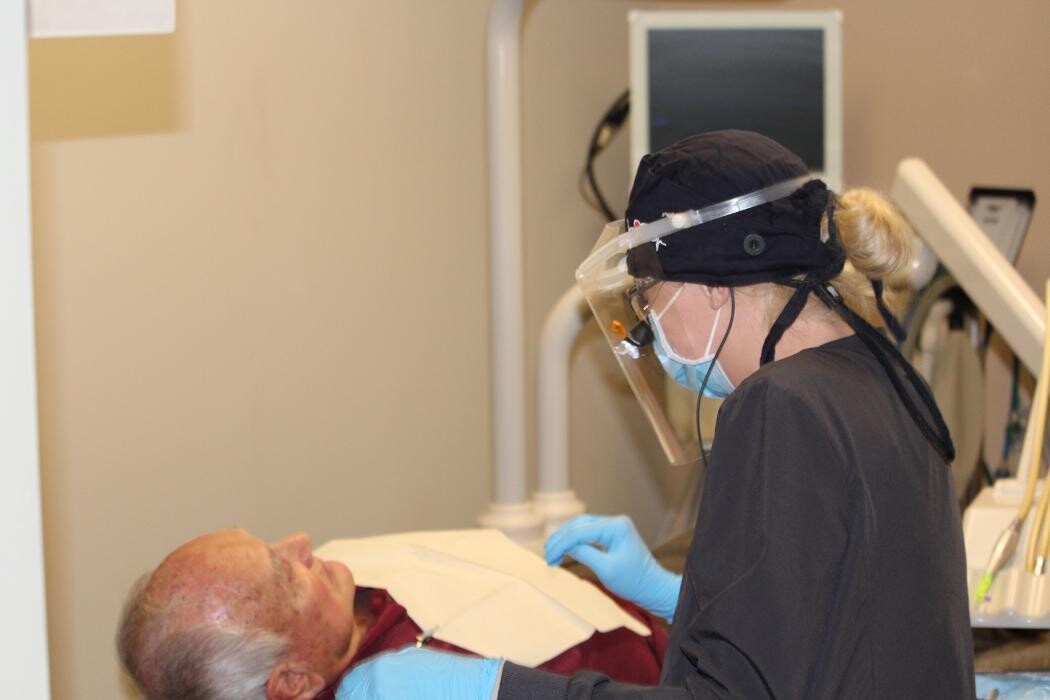 Images Dr. Fred Alger