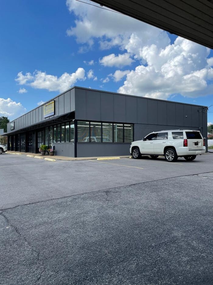 Images Greeneville Real Estate & Auction Team