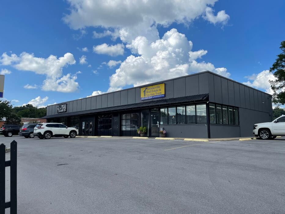 Images Greeneville Real Estate & Auction Team