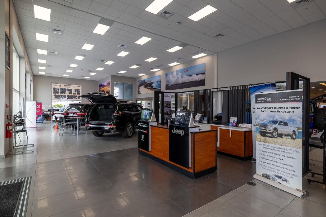 Images AutoNation Chrysler Dodge Jeep RAM Valencia