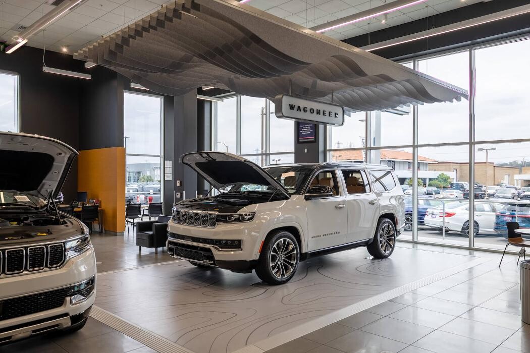 Images AutoNation Chrysler Dodge Jeep RAM Valencia