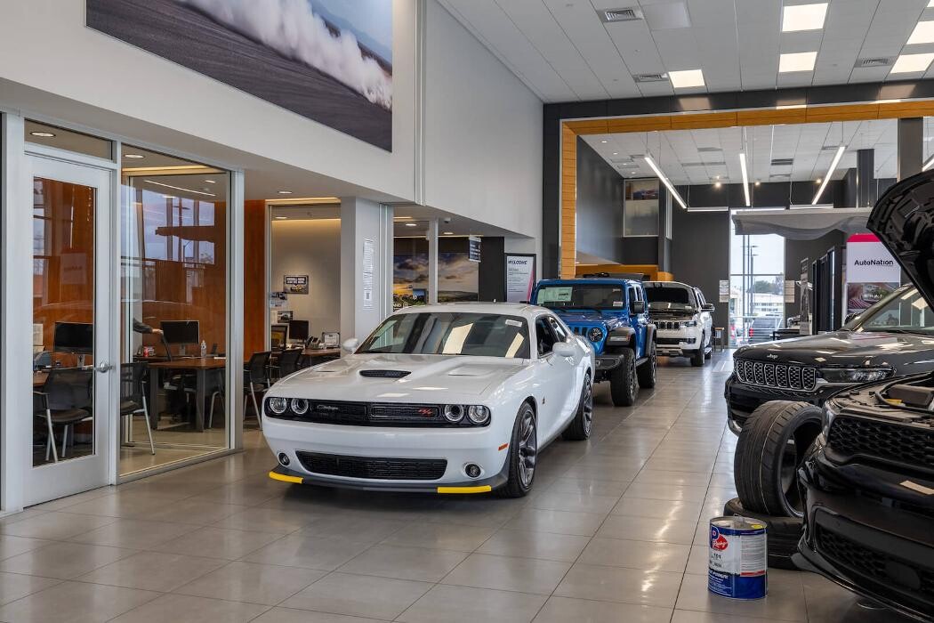 Images AutoNation Chrysler Dodge Jeep RAM Valencia