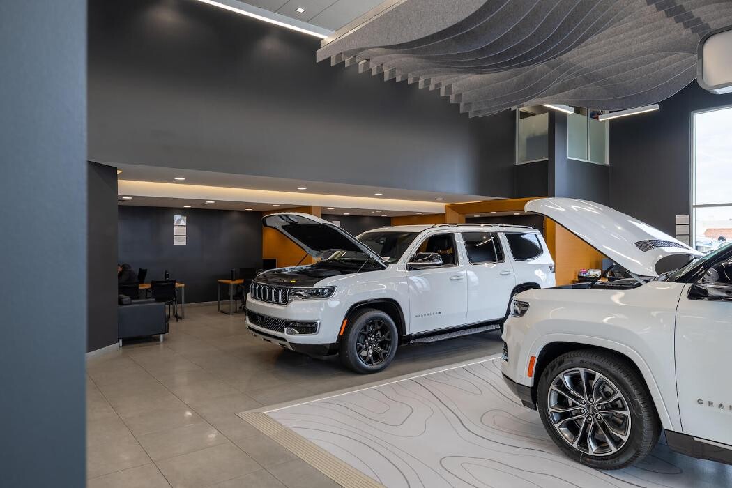 Images AutoNation Chrysler Dodge Jeep RAM Valencia