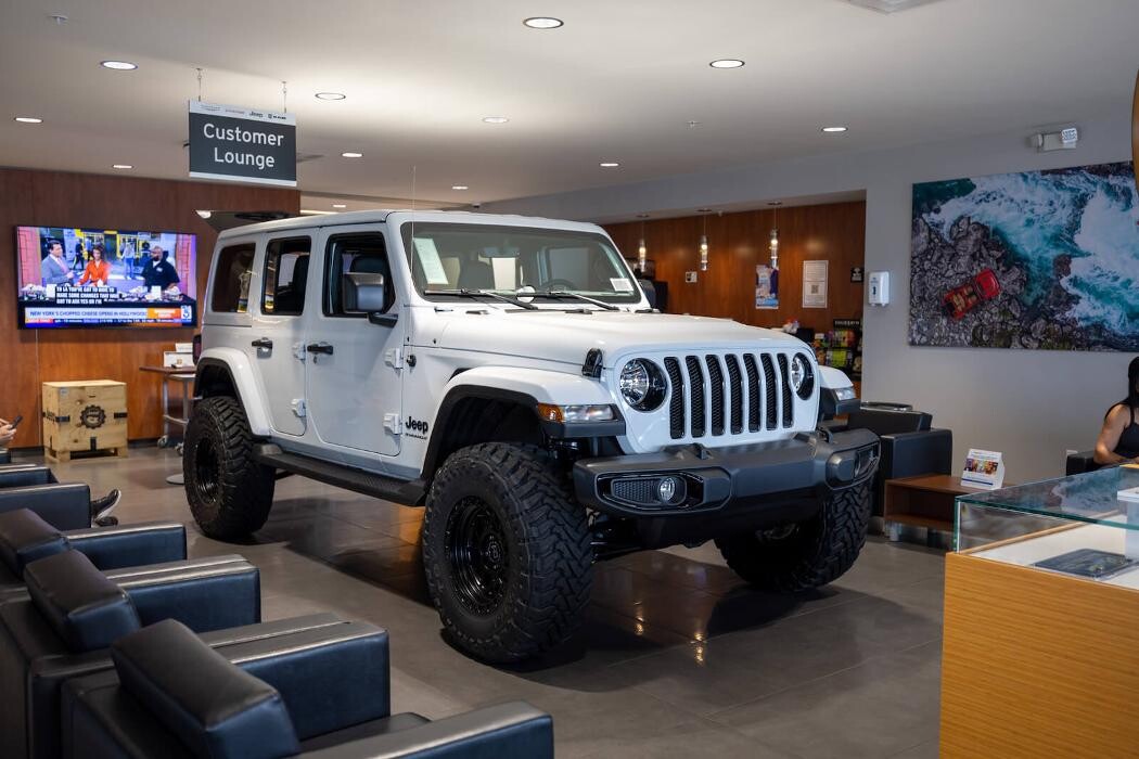 Images AutoNation Chrysler Dodge Jeep RAM Valencia