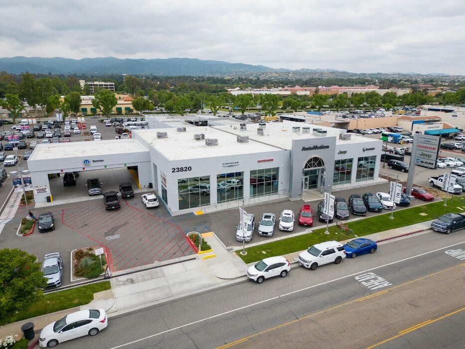 Images AutoNation Chrysler Dodge Jeep RAM Valencia