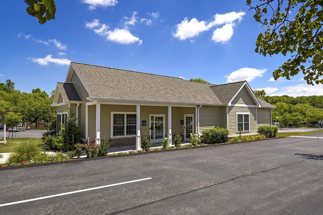 Images Glen Eagle Village Apartments