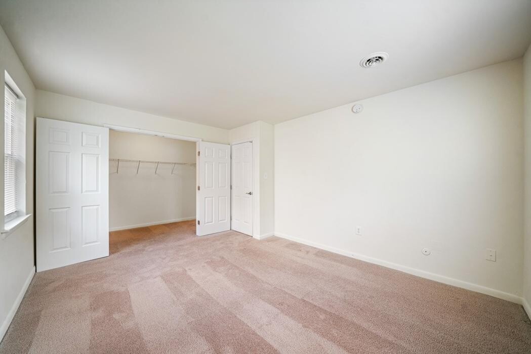 Images Glen Eagle Village Apartments