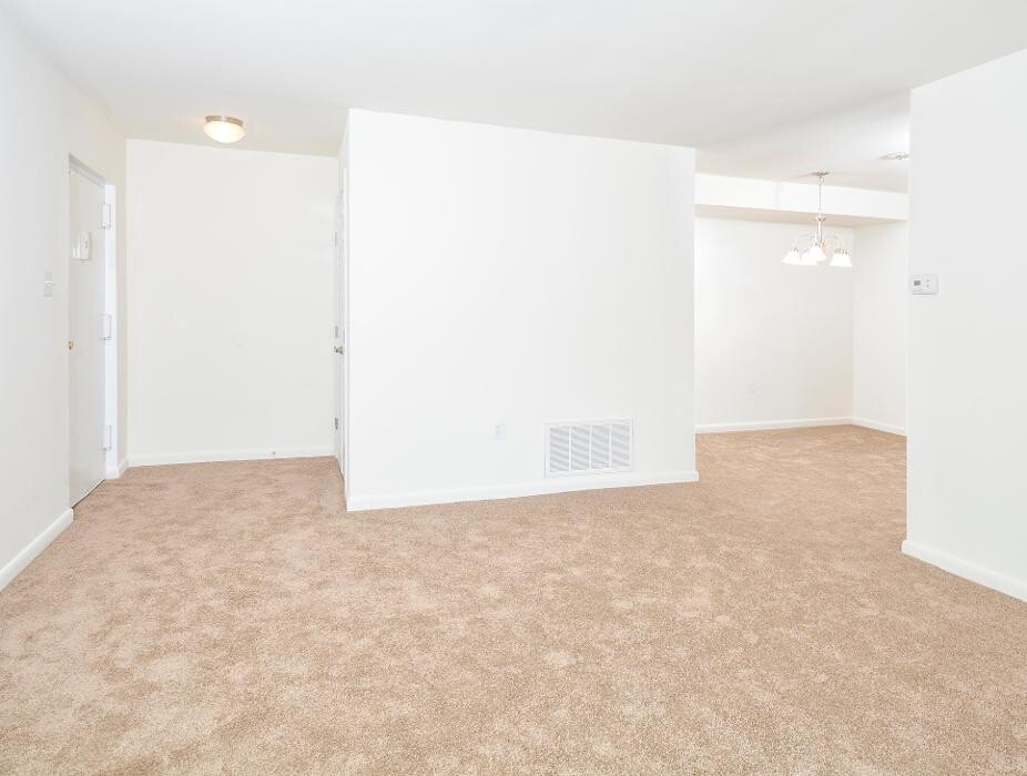 Images Glen Eagle Village Apartments