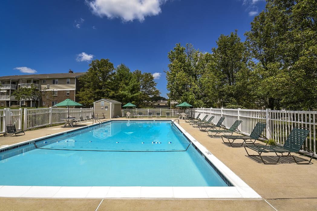 Images Glen Eagle Village Apartments