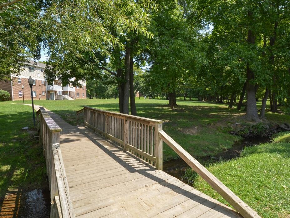 Images Glen Eagle Village Apartments