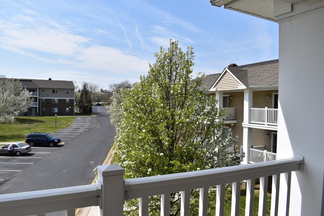 Images Glen Eagle Village Apartments