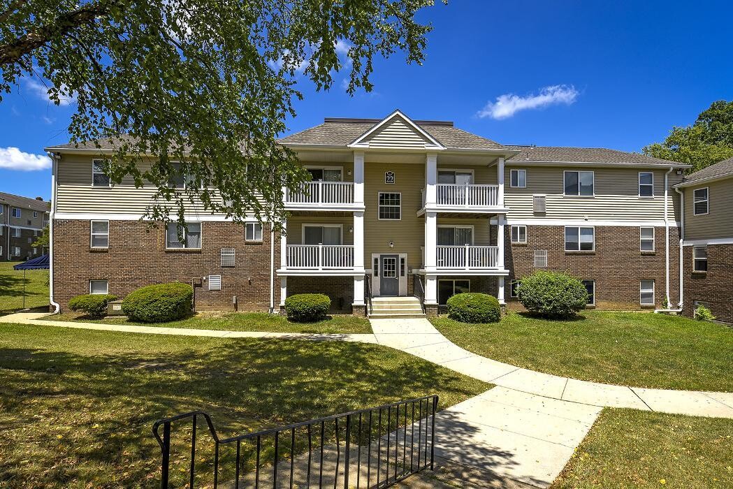 Images Glen Eagle Village Apartments