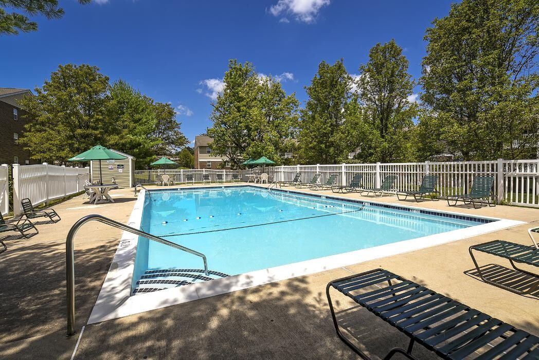 Images Glen Eagle Village Apartments