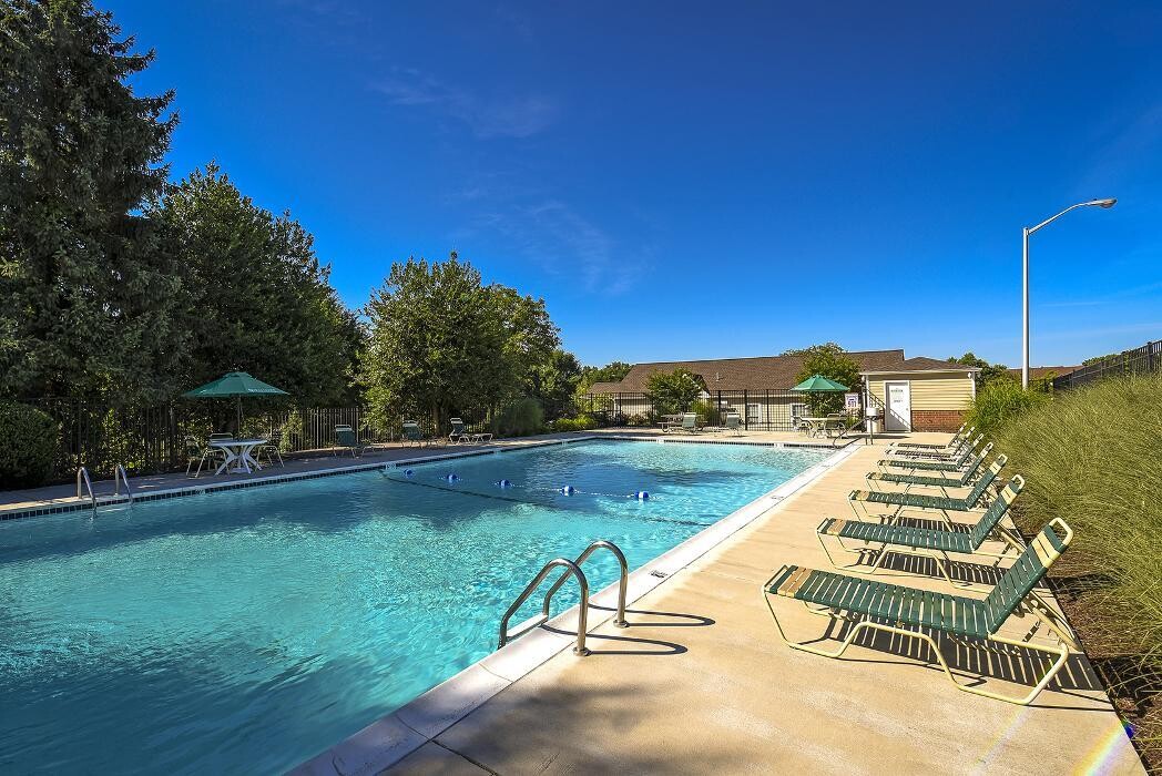 Images Fairway Park Apartments & Townhomes