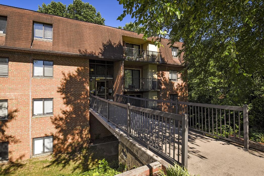 Images Fairway Park Apartments & Townhomes