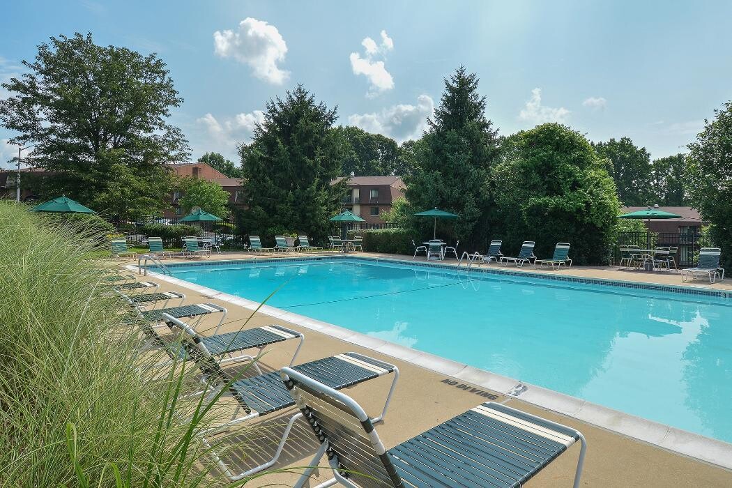 Images Fairway Park Apartments & Townhomes