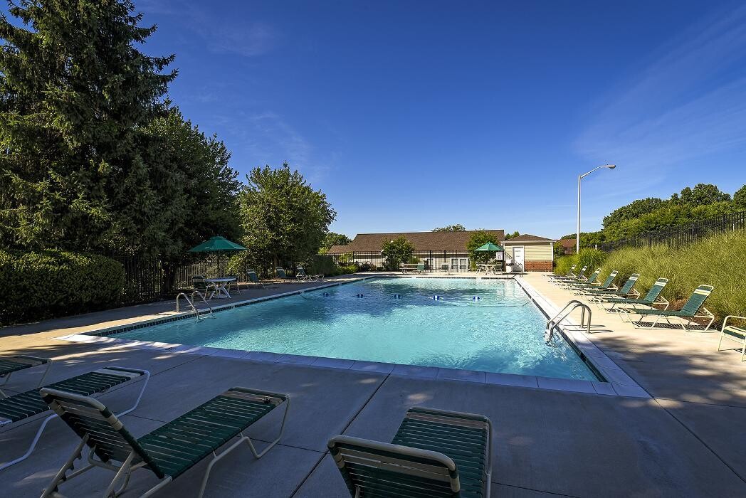 Images Fairway Park Apartments & Townhomes