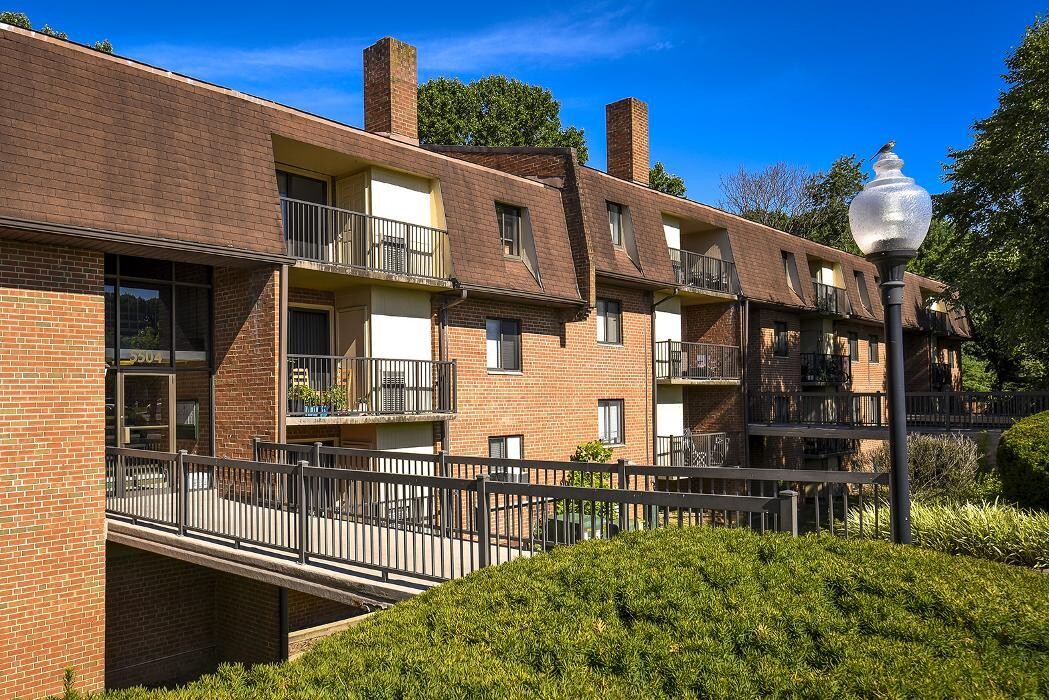 Images Fairway Park Apartments & Townhomes