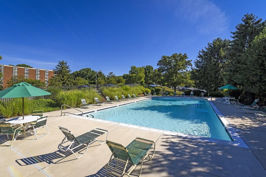 Images Fairway Park Apartments & Townhomes