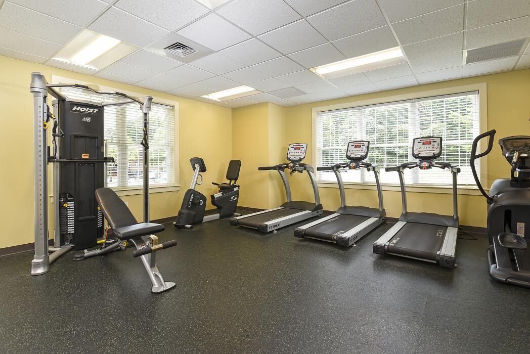 Images Fairway Park Apartments & Townhomes